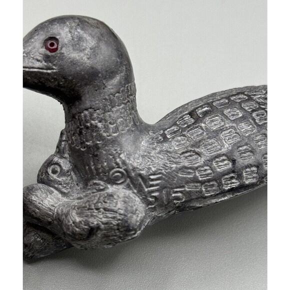 Hand Made in Canada " A Wolf Original " Soapstone Loon And Chick Figurine - Picture 12 of 12